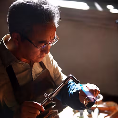 Step 3: Rough Grinding — Everest amulet craftsmanship process